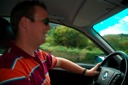 Steef heeft plezier in het autorijden :-).